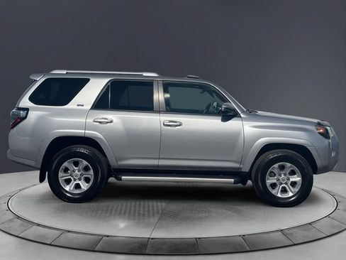 Used 2016 Toyota 4Runner SR5 Premium AWD/4WD image 6