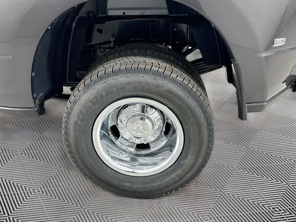 New 2026 RAM 3500 Tradesman AWD/4WD image 15