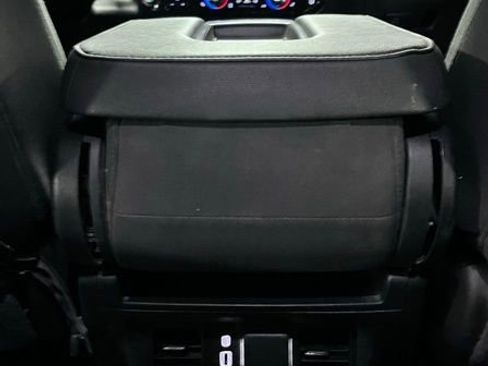 Used 2024 Chevrolet Silverado 3500 LT w/ Convenience Package AWD/4WD image 17