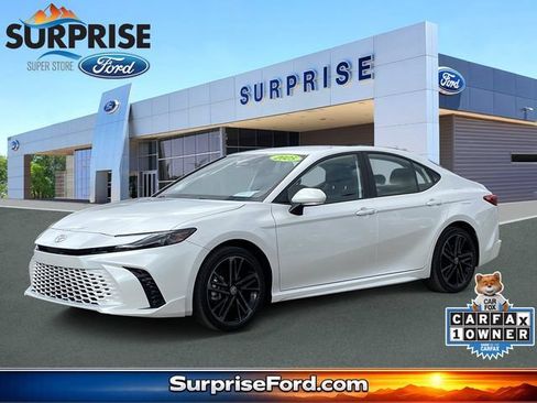 Used 2025 Toyota Camry XSE AWD/4WD image 1