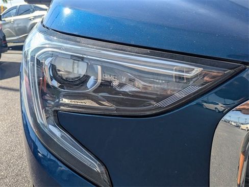 Used 2020 GMC Terrain SLE image 9