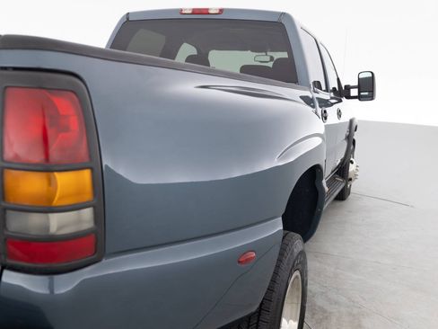 Used 2007 GMC Sierra 3500 SLE w/ Heavy-Duty Power Package RWD image 14