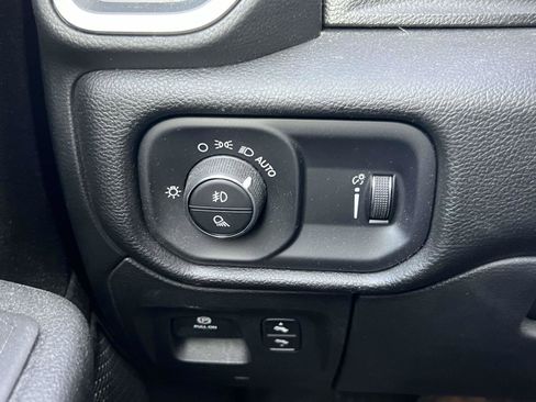 Used 2023 RAM 1500 Big Horn image 21