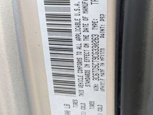 Used 2012 RAM 2500 ST w/ Chrome Appearance Group image 20