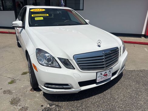 Used 2013 Mercedes-Benz E 350 4MATIC Sedan image 12