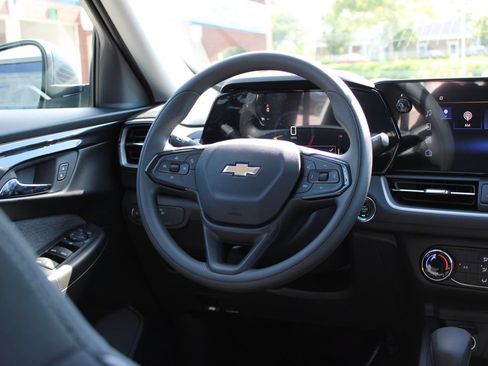 New 2026 Chevrolet TrailBlazer LS w/ LS Convenience Package AWD/4WD image 35