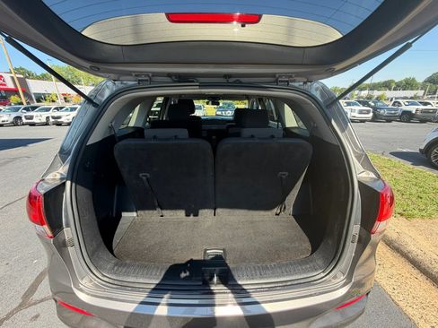 Used 2017 Kia Sorento LX FWD image 11