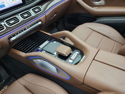 Certified 2026 Mercedes-Benz GLS 450 4MATIC image 11