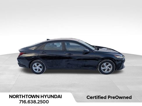 Certified 2023 Hyundai Elantra SE image 13