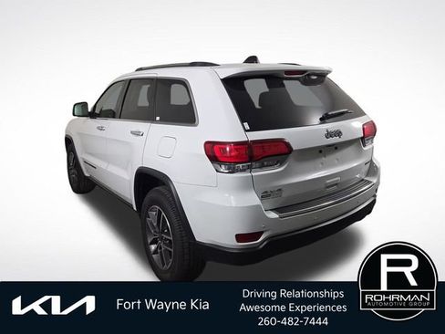 Used 2021 Jeep Grand Cherokee Limited AWD/4WD image 9