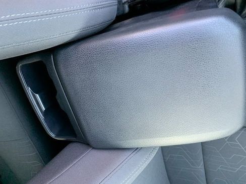 Used 2017 Toyota Tacoma TRD Sport image 27