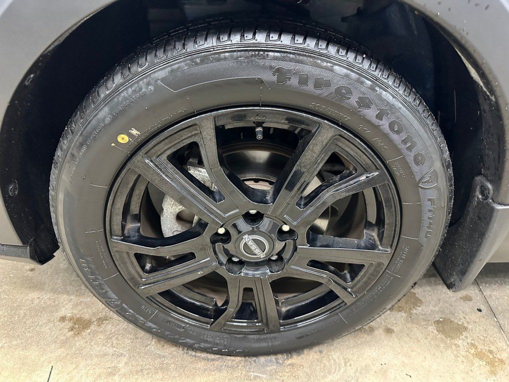 Used 2024 Nissan Kicks SV w/ Exterior Package FWD image 33