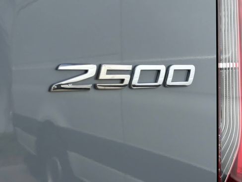 Used 2025 Mercedes-Benz Sprinter 2500 image 8