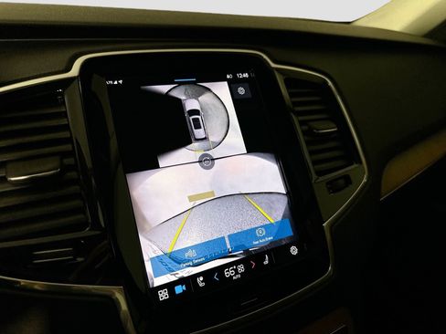 Used 2024 Volvo XC90 B6 Plus w/ Protection Package Premier image 14