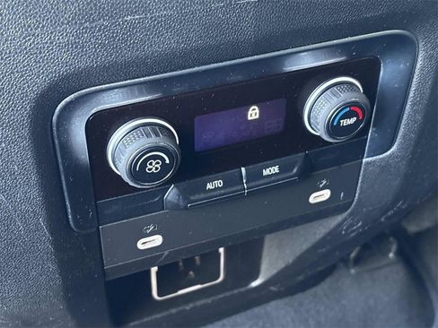 Used 2023 Chevrolet Tahoe LT image 22