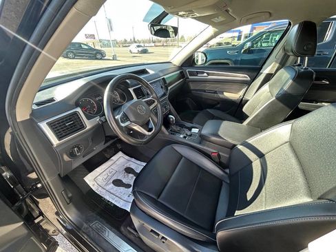 Used 2021 Volkswagen Atlas SE image 17