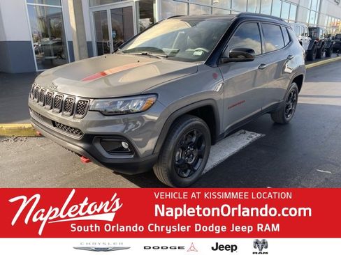 Used 2024 Jeep Compass Trailhawk image 1