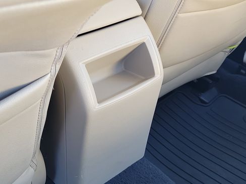 Used 2017 Subaru Legacy 2.5i Premium image 15