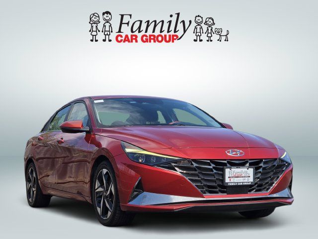 Used 2021 Hyundai Elantra Limited FWD image 2