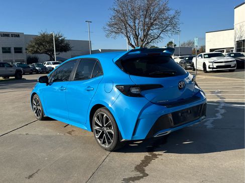 Used 2019 Toyota Corolla XSE image 4