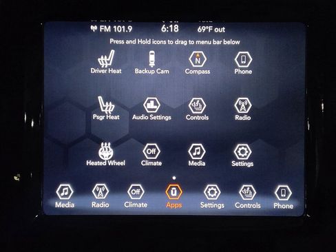 Used 2019 Jeep Cherokee Limited image 25