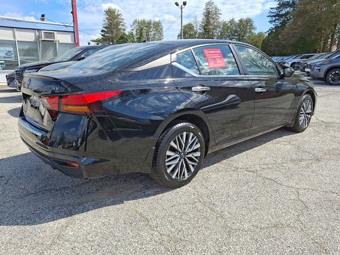 Certified 2023 Nissan Altima 2.5 SV image 6