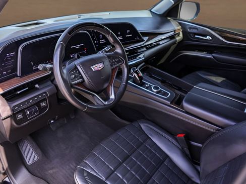 Used 2022 Cadillac Escalade Sport Platinum AWD/4WD image 10