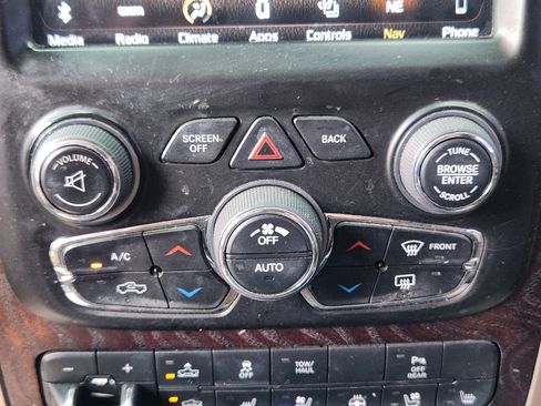 Used 2018 RAM 1500 Laramie Longhorn AWD/4WD image 15