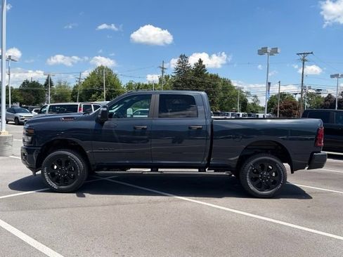 New 2026 RAM 2500 Big Horn AWD/4WD image 3