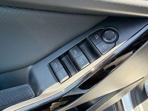 Used 2026 Chevrolet Equinox LT AWD/4WD image 19