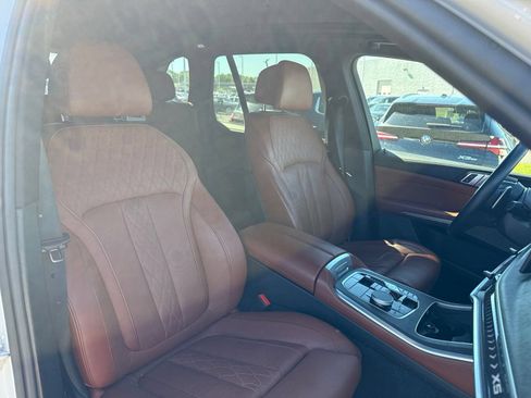 Used 2024 BMW X5 xDrive40i w/ Premium Package AWD/4WD image 19