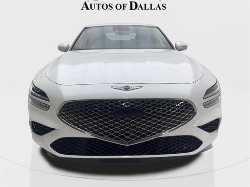 Used 2025 Genesis G70 2.5T image 3