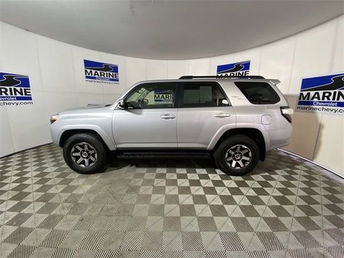 Used 2024 Toyota 4Runner TRD Off-Road Premium image 10
