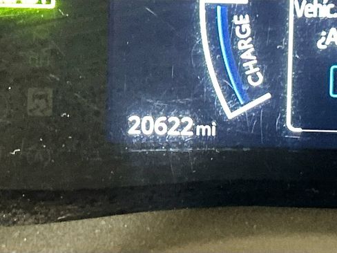 Used 2025 Toyota Camry SE FWD image 10