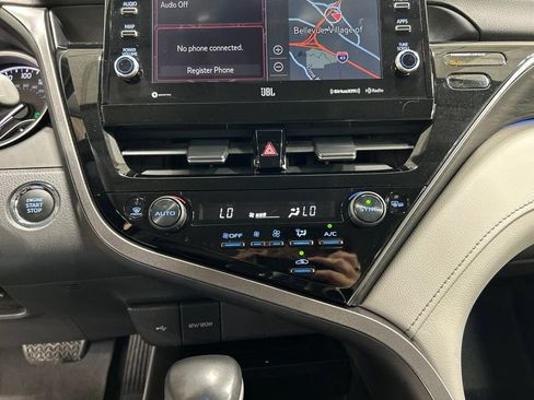 Used 2021 Toyota Camry XLE w/ Navigation Package FWD image 22