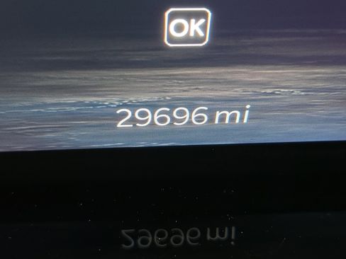 Used 2023 Jeep Grand Wagoneer L Series II w/ Premium Group II image 20