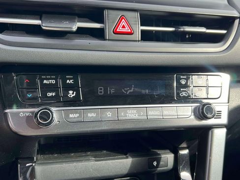 Used 2025 Kia Seltos EX image 29