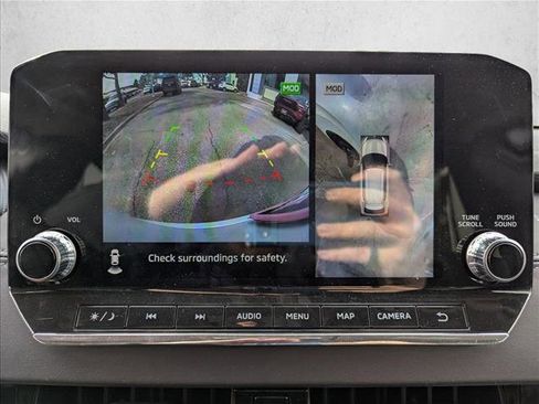 Used 2023 Mitsubishi Outlander SE image 13