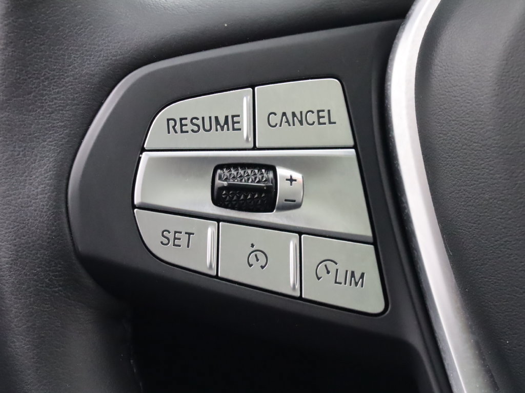 Used 2023 BMW X4 xDrive30i w/ Premium Package AWD/4WD image 18