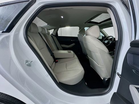 Certified 2025 Honda Accord SE image 28