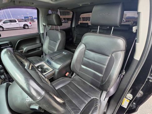 Used 2015 GMC Sierra 2500 Denali w/ Duramax Plus Package AWD/4WD image 20