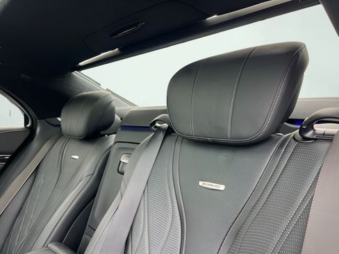 Used 2015 Mercedes-Benz S 63 AMG 4MATIC Sedan image 22