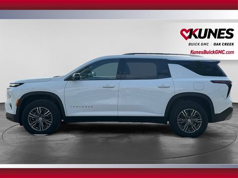 Used 2024 Chevrolet Traverse LT AWD/4WD image 6