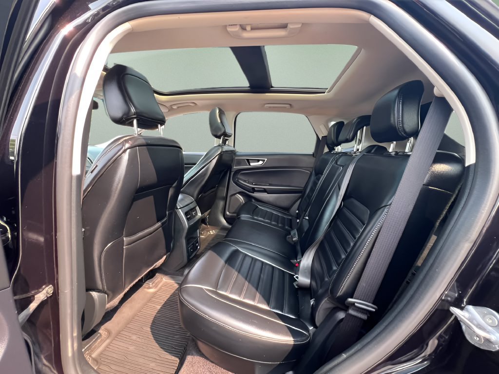 Used 2020 Ford Edge SEL w/ Convenience Package AWD/4WD image 17