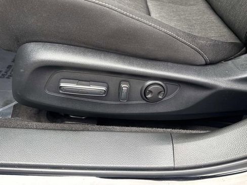 Used 2025 Honda Accord SE image 19