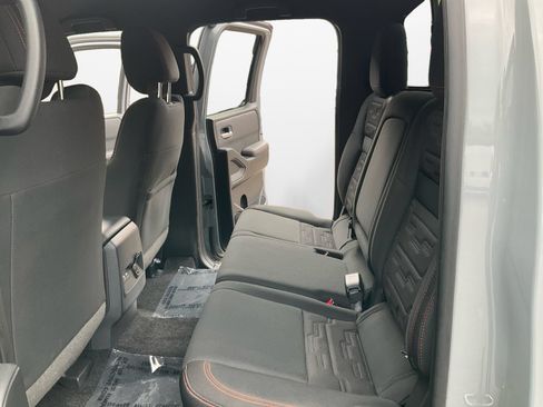 Used 2023 Nissan Frontier PRO-4X w/ Pro Convenience Package AWD/4WD image 15