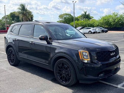Used 2022 Kia Telluride SX w/ Nightfall Edition Package AWD/4WD image 9