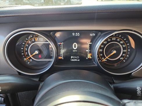 Used 2018 Jeep Wrangler Unlimited Sport S image 17