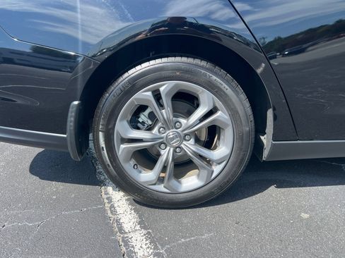 Used 2024 Honda Accord EX image 23
