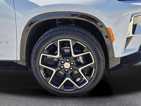 New 2026 Chevrolet Traverse High Country image 4